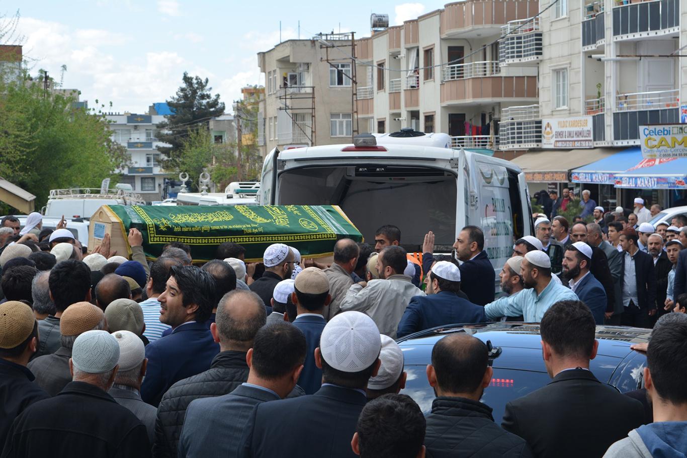 Şeyh Abdülkadir Haznevi vefat etti Şeyh Abdülkadir Haznevi vefat etti